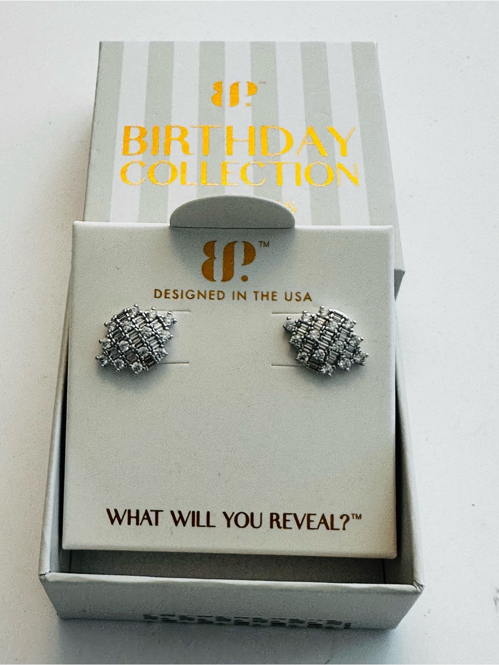 NIB Bomb Party “New Beginnings” earrings ER48638